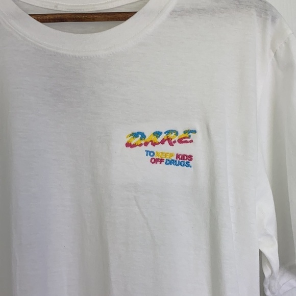 Dare- Y2K White Shirt with Dare To Keep Kids Off Drugs in Pastel Size Medium - Picture 3 of 6
